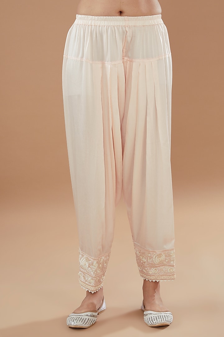 Pink Pure Chanderi Silk Embroidered Kurta Set by Sheetal Batra at Pernia's Pop Up Shop